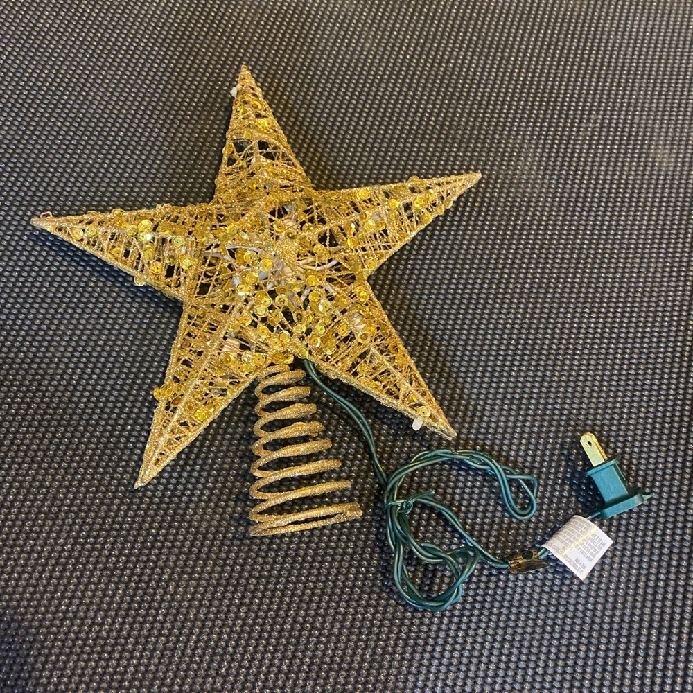 Gold star tree topper - light up Christmas tree topper